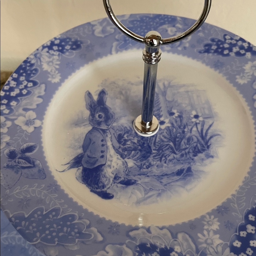 Peter Rabbit Tiered Tray - Picture 2 of 3